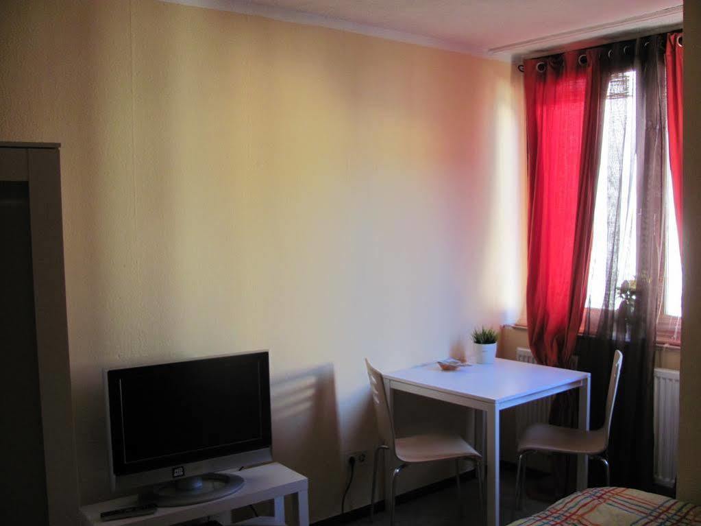 Nauwieser Apartments Saarbruecken Ngoại thất bức ảnh